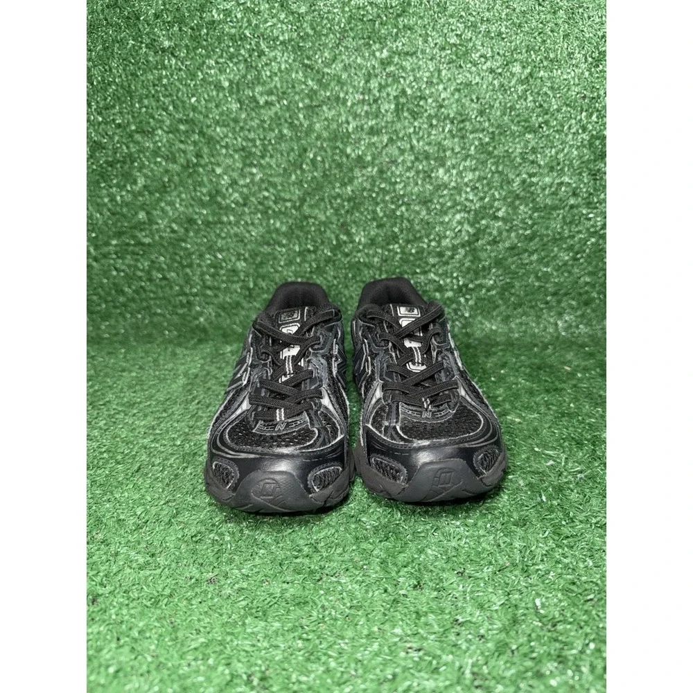 New Balance 740 Toddler Size 12C Black Walking Shoes Bungee Lace Comfort Sneaker